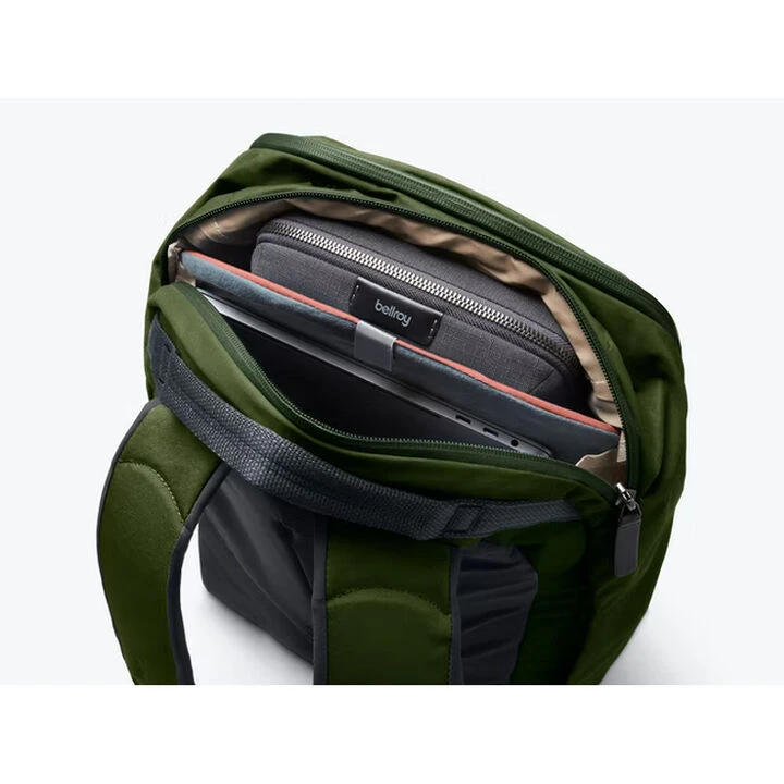 Bellroy Transit 28 Liter Travel Backpack 4 Bellroy Transit 28 Liter Travel Backpack - Image 4